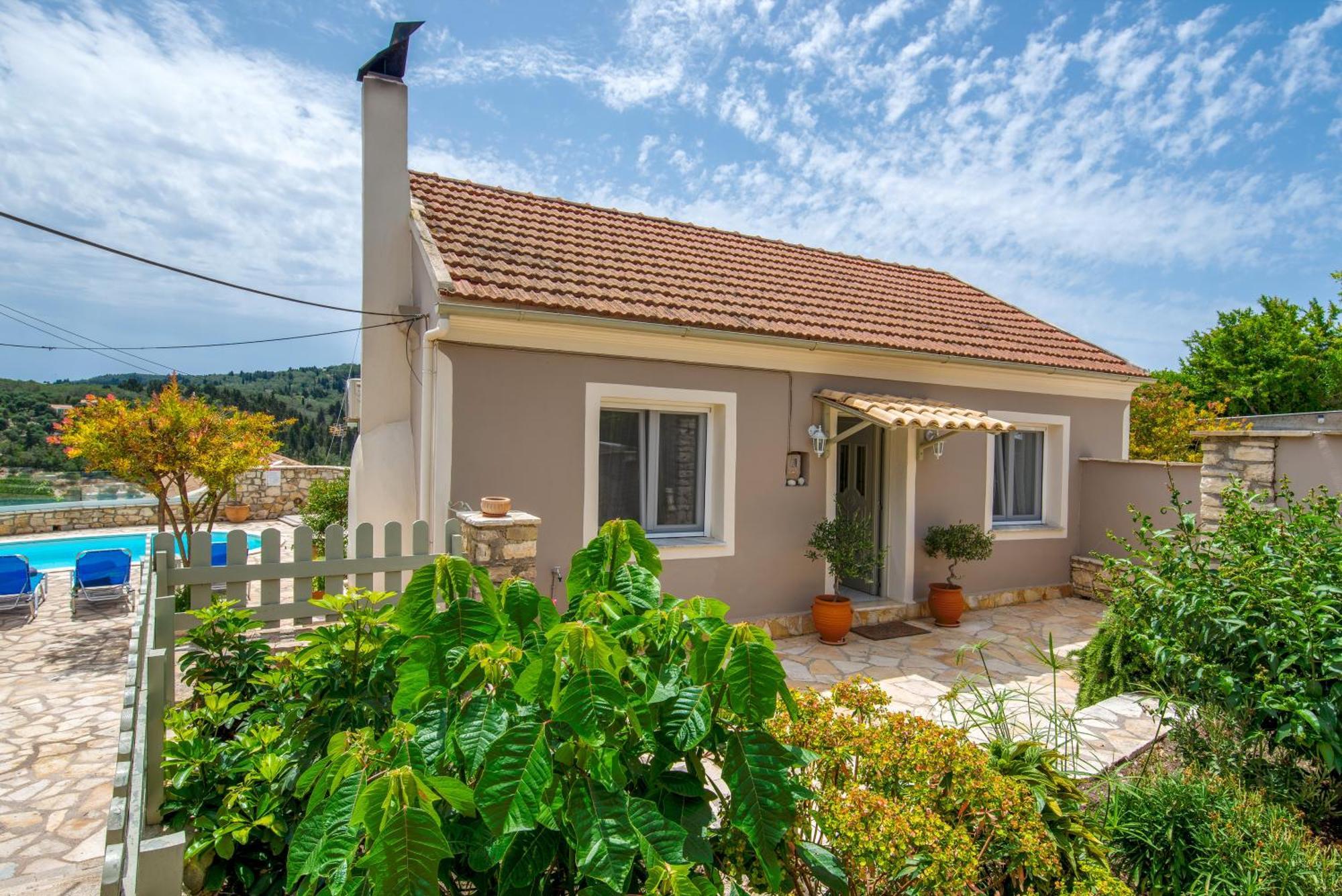 Loggos Seaview Cottage With Private Pool By Konnect Longos  Luaran gambar